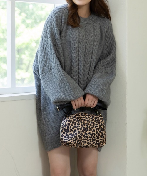 attiree(アティレー)の「ケーブル編みニットプルオーバー(ニット/セーター・レディース・ブルー/アイボリー/モカ/グレー/ブラック・FREE)」の16枚目の写真