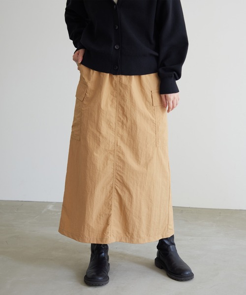 for/c（フォーシー）の「撥水ナイロンヴィンテージカーゴスカート【サスティナブル】（スカート・レディース・アイボリー/ベージュ/ブラック・L/S/M）」の15枚目の写真