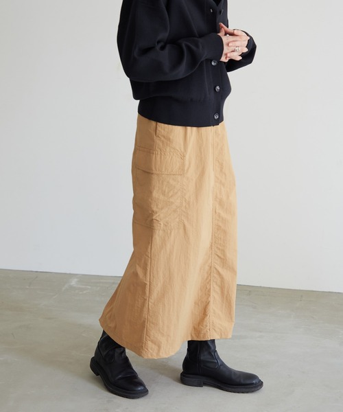 for/c（フォーシー）の「撥水ナイロンヴィンテージカーゴスカート【サスティナブル】（スカート・レディース・アイボリー/ベージュ/ブラック・L/S/M）」の16枚目の写真