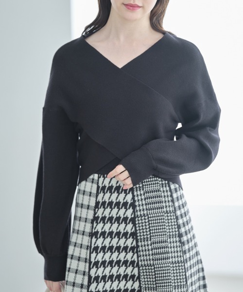 tocco closet（トッコ　クローゼット）の「バルーンスリーブクロスリブニットプルオーバー（ニット/セーター・レディース・ベージュ系その他/ピンク/オフホワイト/ブラック・M）」の2枚目の写真