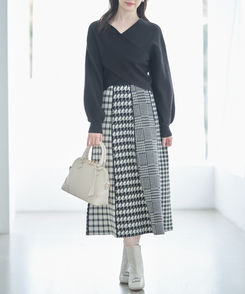 tocco closet（トッコ　クローゼット）の「バルーンスリーブクロスリブニットプルオーバー（ニット/セーター・レディース・ベージュ系その他/ピンク/オフホワイト/ブラック・M）」の5枚目の写真