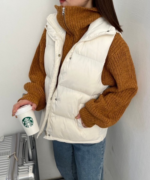 nemne store(ネンネストア)の「中綿ダウンベスト(ダウンベスト・レディース・オフホワイト/ブラック・フリー)」の1枚目の写真