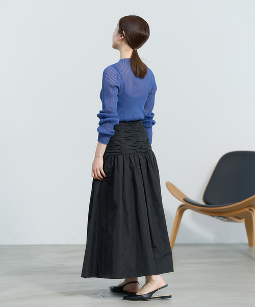 IENA(イエナ)の「ギャザーデザインタフタスカート(スカート・レディース・キャメル/ブラック・38/36)」の11枚目の写真