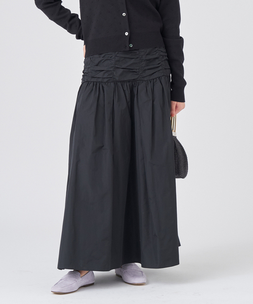 IENA(イエナ)の「ギャザーデザインタフタスカート(スカート・レディース・キャメル/ブラック・38/36)」の13枚目の写真