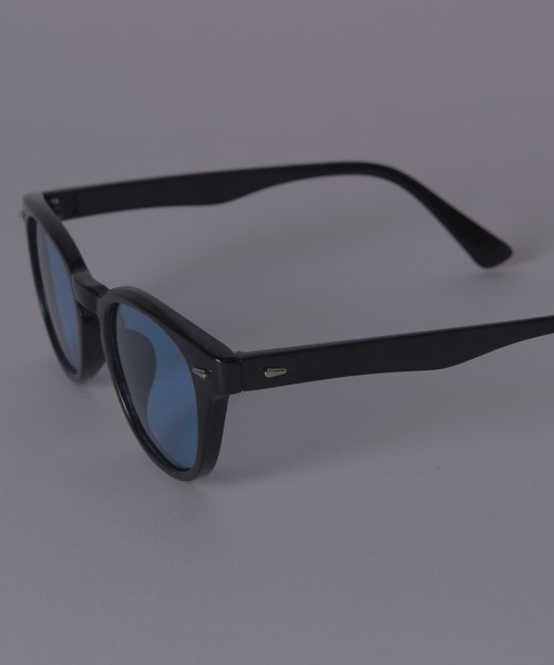 Lui's（ルイス）の「ウェリントンタイプ＃2 / カラーレンズサングラス（サングラス・メンズ・ブルー/ライトグレー・FREE）」の4枚目の写真