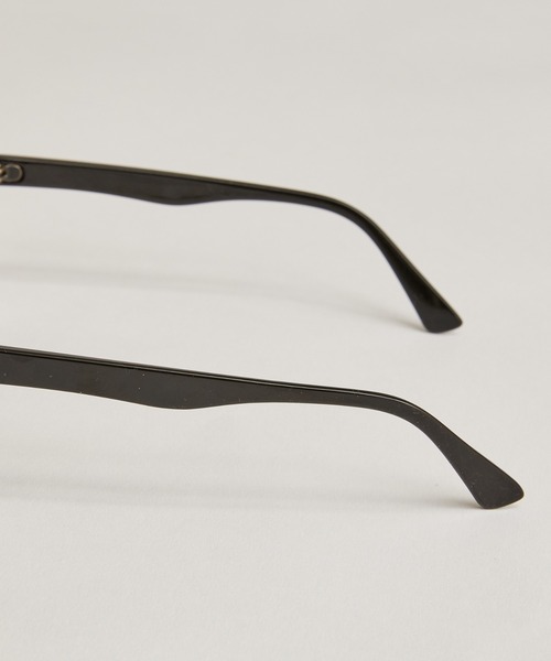 Lui's（ルイス）の「ウェリントンタイプ＃2 / カラーレンズサングラス（サングラス・メンズ・ブルー/ライトグレー・FREE）」の10枚目の写真