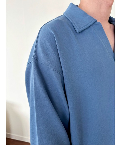 Reebok(リーボック)の「Reebok リーボック WEB限定 別注 ブランド ロゴ ワンポイントスキッパーネック 裏毛 長袖 プルオーバー スウェット トレーナー(スウェット・メンズ・ブルー/ホワイト/ブラック・M/LL/L)」の11枚目の写真