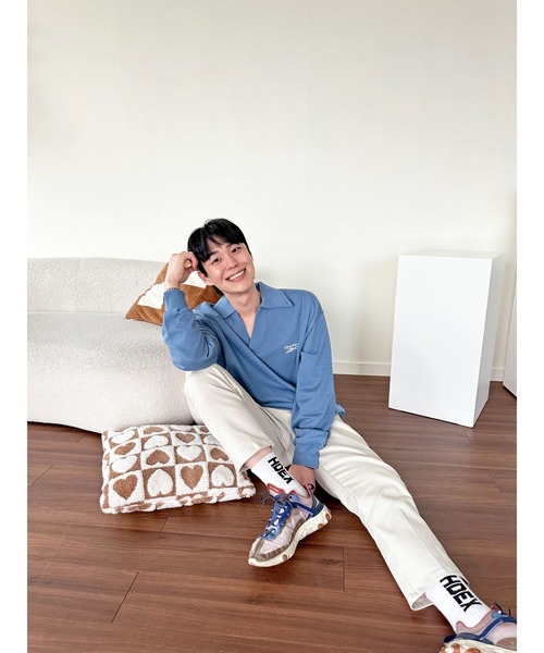 Reebok(リーボック)の「Reebok リーボック WEB限定 別注 ブランド ロゴ ワンポイントスキッパーネック 裏毛 長袖 プルオーバー スウェット トレーナー(スウェット・メンズ・ブルー/ホワイト/ブラック・M/LL/L)」の17枚目の写真