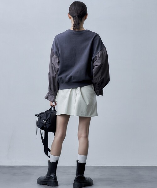 Firsthand（ファーストハンド）の「Firsthand/ファーストハンド オゾン加工キャンディスリーブスウェット（スウェット・レディース・ブラック/オフホワイト/ブルーグリーン・ﾌﾘ-）」の19枚目の写真