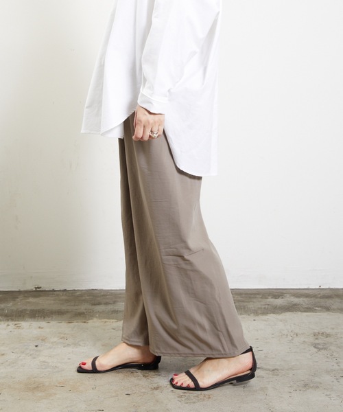 COMMON WARE(コモンウェアー)の「SZT: フルレングス シルエットのきれいな 透けないワイドパンツ(その他パンツ・レディース・ベージュ/ブラック・FREE)」の13枚目の写真