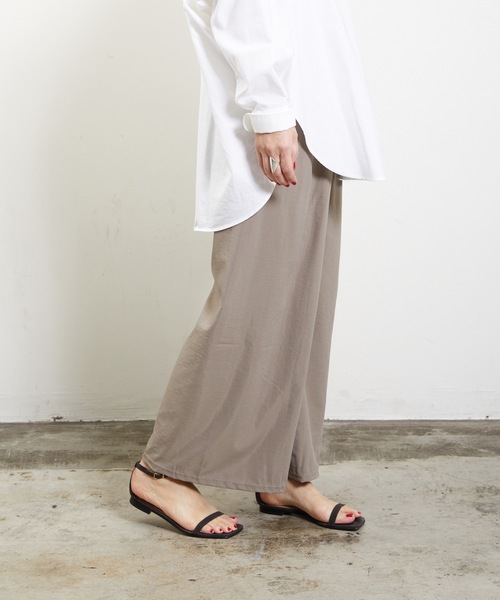 COMMON WARE(コモンウェアー)の「SZT: フルレングス シルエットのきれいな 透けないワイドパンツ(その他パンツ・レディース・ベージュ/ブラック・FREE)」の11枚目の写真