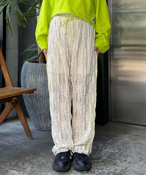 HELLO.SANFRANCISCO（ハローサンフランシスコ）の「【HELLO.SANFRANCISCO/ハローサンフランシスコ】フリルレース配色ステッチパンツ（その他パンツ・レディース・ブラック/アイボリー・FREE）」の11枚目の写真