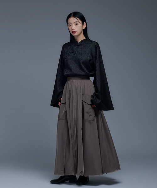 Ellno de Mavie（エルノデメヴィ）の「フレアスリーブジャガード