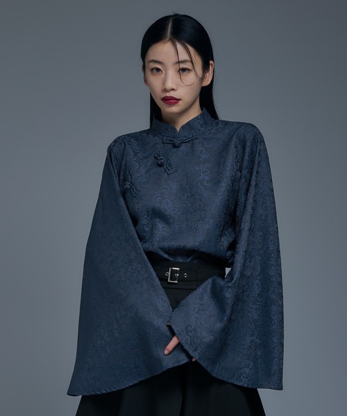 Ellno de Mavie（エルノデメヴィ）の「フレアスリーブジャガード