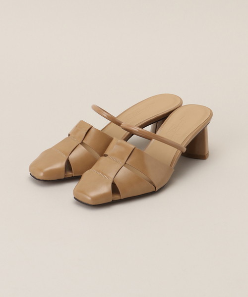 LE TALON(ルタロン)の「5.5cmグルカストラップミュールサンダル(サンダル・レディース・キャメル/アイボリー/ブラック系その他・LARGE/MEDIUM/SMALL/X-LARGE)」の6枚目の写真