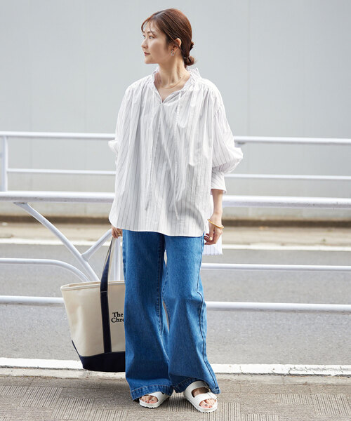 SLOBE IENA(スローブイエナ)の「タックカラーボリュームスリーブブラウス(シャツ/ブラウス・レディース・ブラック系その他/ホワイト/ブルー系その他/ピンク系その他・FREE)」の12枚目の写真