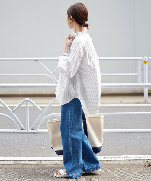 SLOBE IENA(スローブイエナ)の「タックカラーボリュームスリーブブラウス(シャツ/ブラウス・レディース・ブラック系その他/ホワイト/ブルー系その他/ピンク系その他・FREE)」の13枚目の写真