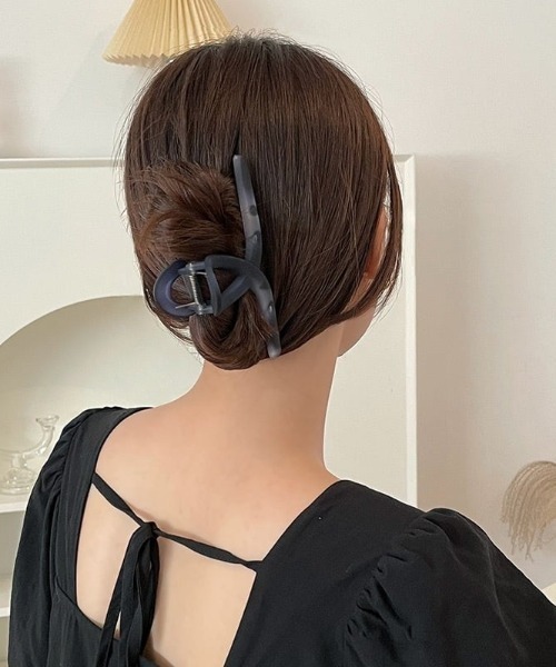 E&C closet…（イーアンドシークローゼット）の「マットカラーヘアクリップ（バレッタ/ヘアクリップ・レディース・ブラック/ブラウン・FREE）」の8枚目の写真