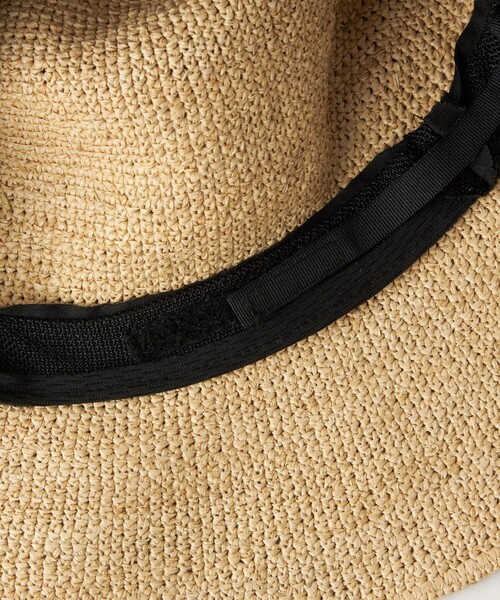 green label relaxing(グリーンレーベルリラクシング)の「ワイドブリムラフィア ハット(ハット・レディース・ナチュラル・FREE)」の9枚目の写真