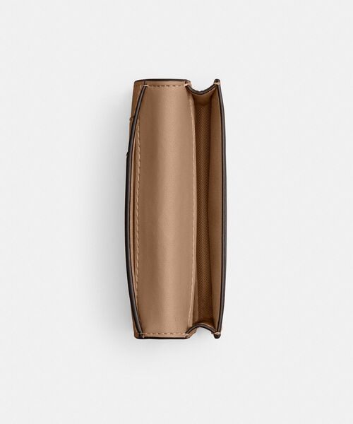 COACH（コーチ）の「エッセンシャル ビジネス カード ケース（名刺入れ・レディース・ベージュ系その他・ONE）」の2枚目の写真