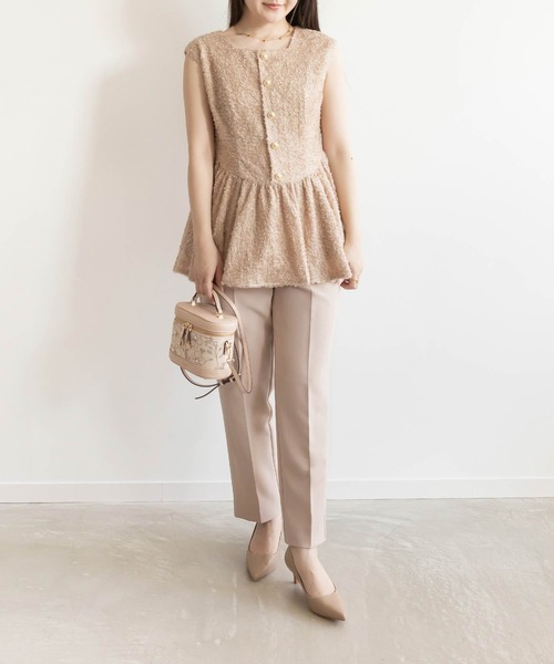 RANDA（ランダ）の「シャギーベスト風プルオーバーセットアップ（サロペット/オーバーオール・レディース・クリーム/ネイビー/ベージュ・0/1）」の2枚目の写真