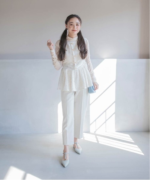 RANDA（ランダ）の「シャギーベスト風プルオーバーセットアップ（サロペット/オーバーオール・レディース・クリーム/ネイビー/ベージュ・0/1）」の5枚目の写真