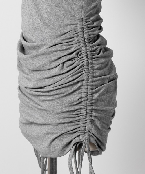 me+em select(ミームセレクト)の「※※【 2color 】シャーリングリボンヘンリーネックミニワンピース / shirring ribbon henley neck mini onepiece(ワンピース・レディース・グレー/ブラック・SMALL/MEDIUM)」の8枚目の写真