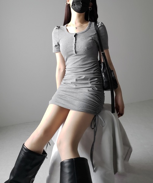 me+em select(ミームセレクト)の「※※【 2color 】シャーリングリボンヘンリーネックミニワンピース / shirring ribbon henley neck mini onepiece(ワンピース・レディース・グレー/ブラック・SMALL/MEDIUM)」の19枚目の写真