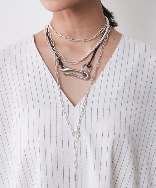 CHIC STYLE(シックスタイル)の「<大きいサイズ>ストライプフレンチスリーブVネックマキシワンピース シックスタイル(ワンピース・レディース・ホワイト系/ブラウン系・5L/4L/3L/LL/L)」の11枚目の写真