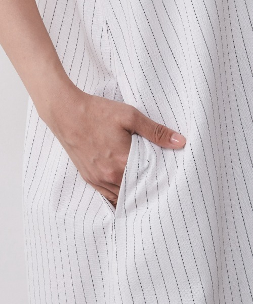 CHIC STYLE(シックスタイル)の「<大きいサイズ>ストライプフレンチスリーブVネックマキシワンピース シックスタイル(ワンピース・レディース・ホワイト系/ブラウン系・5L/4L/3L/LL/L)」の13枚目の写真
