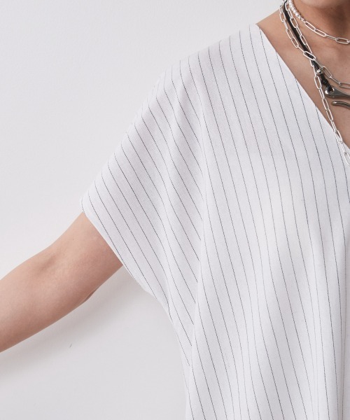CHIC STYLE(シックスタイル)の「<大きいサイズ>ストライプフレンチスリーブVネックマキシワンピース シックスタイル(ワンピース・レディース・ホワイト系/ブラウン系・5L/4L/3L/LL/L)」の14枚目の写真