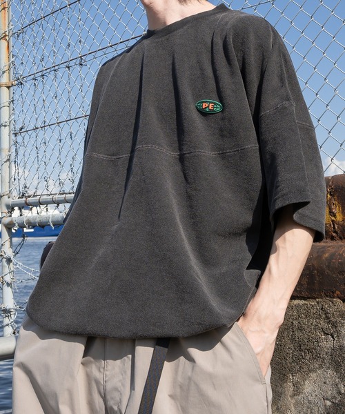 Perushu(ペルーシュ)の「ヴィンテージライクパウダーピグメントTシャツ(Tシャツ/カットソー・メンズ・ブラック/スモークピンク/ブルー・MEDIUM/LARGE)」の5枚目の写真
