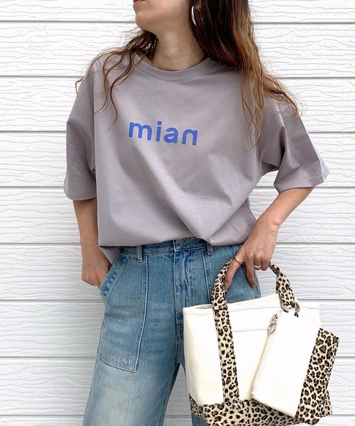 Q（キュー）の「ドライタッチコットンロゴT（Tシャツ/カットソー・レディース・ホワイト/チャコールグレー/ブラック/グレイッシュベージュ・MEDIUM）」の22枚目の写真