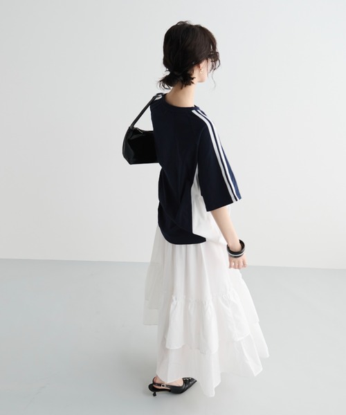 MERLOT(メルロー)の「サイドラインゲームTシャツ(Tシャツ/カットソー・レディース・ホワイト/ベージュ/ネイビー・FREE)」の13枚目の写真