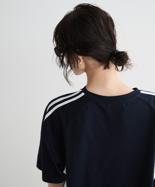 MERLOT(メルロー)の「サイドラインゲームTシャツ(Tシャツ/カットソー・レディース・ホワイト/ベージュ/ネイビー・FREE)」の15枚目の写真