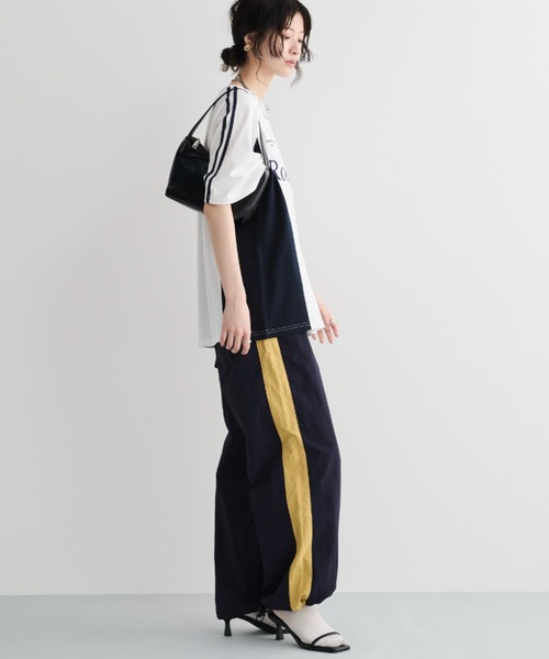 MERLOT(メルロー)の「サイドラインゲームTシャツ(Tシャツ/カットソー・レディース・ホワイト/ベージュ/ネイビー・FREE)」の5枚目の写真