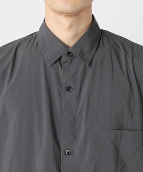 B.C STOCK（ベーセーストック）の「OLIVEDRAB/オーバーシャツ（シャツ/ブラウス・メンズ・スミクロ/グレー/カーキ・MEDIUM/LARGE）」の7枚目の写真