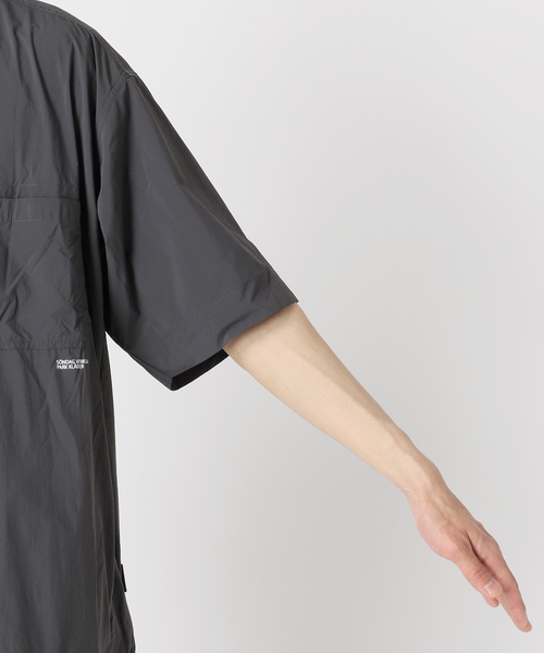 B.C STOCK（ベーセーストック）の「OLIVEDRAB/オーバーシャツ（シャツ/ブラウス・メンズ・スミクロ/グレー/カーキ・MEDIUM/LARGE）」の9枚目の写真