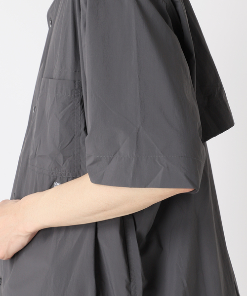 B.C STOCK（ベーセーストック）の「OLIVEDRAB/オーバーシャツ（シャツ/ブラウス・メンズ・スミクロ/グレー/カーキ・MEDIUM/LARGE）」の10枚目の写真