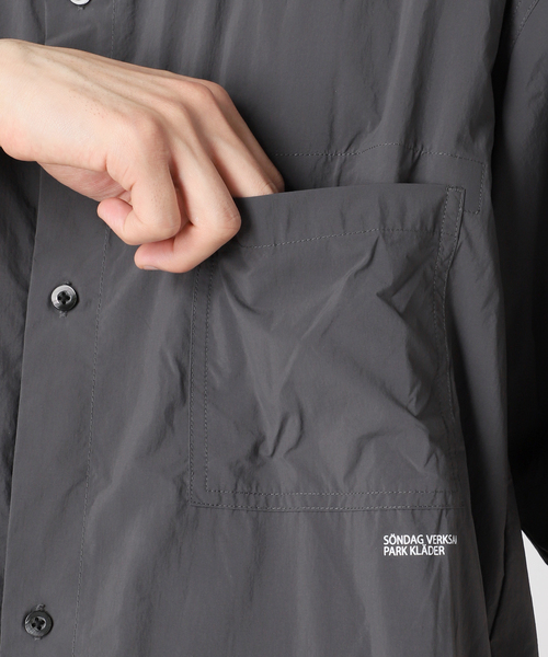 B.C STOCK（ベーセーストック）の「OLIVEDRAB/オーバーシャツ（シャツ/ブラウス・メンズ・スミクロ/グレー/カーキ・MEDIUM/LARGE）」の12枚目の写真