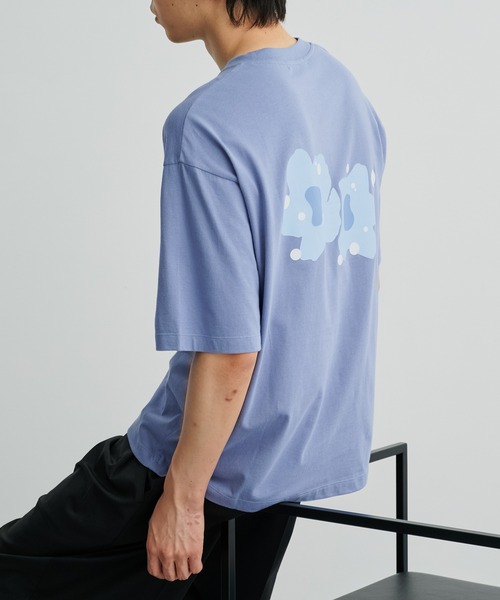PUBLIC TOKYO(パブリックトウキョウ)の「フラワーアートバックプリントTEE(Tシャツ/カットソー・メンズ・ブラック/ブルー/ホワイト・1/2)」の14枚目の写真