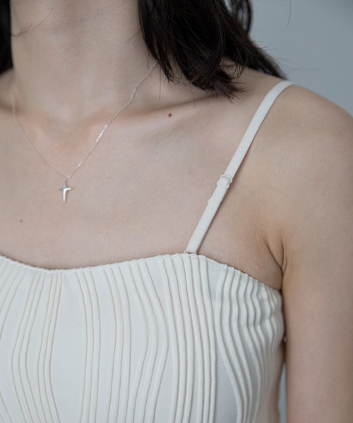 VACANCY(ヴァカンシー)の「ウェーブパイピングカップ付キャミソール(キャミソール・レディース・ブラック/ホワイト/ブラウン/レッド・FREE/LARGE/MEDIUM/SMALL)」の7枚目の写真