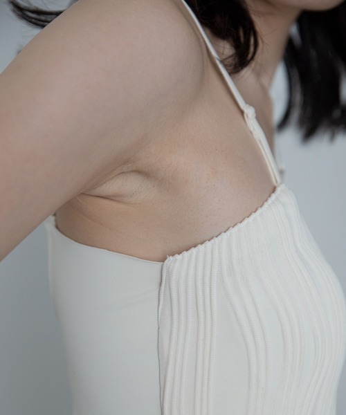 VACANCY(ヴァカンシー)の「ウェーブパイピングカップ付キャミソール(キャミソール・レディース・ブラック/ホワイト/ブラウン/レッド・FREE/LARGE/MEDIUM/SMALL)」の9枚目の写真