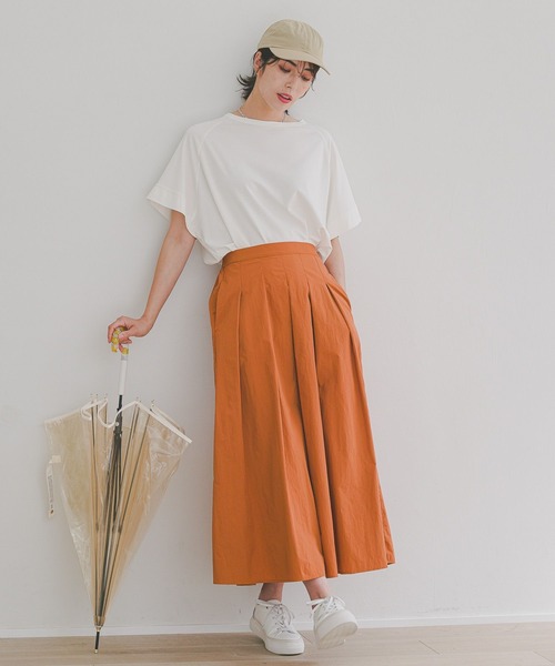 Elura(エルーラ)の「<梅雨時期でも快適>落ち感クループルオーバー(Tシャツ/カットソー・レディース・ライトブルー/ホワイト/ネイビー・FREE)」の21枚目の写真