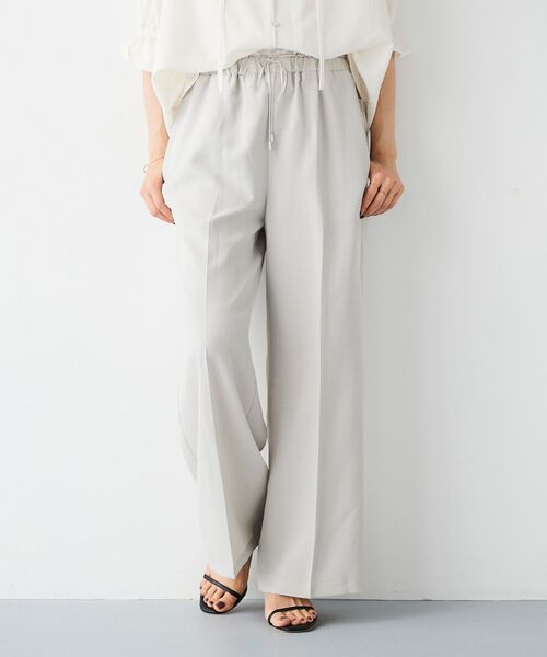 le.coeur blanc（ルクールブラン）の「タンブラーブッチャーイージーパンツ（その他パンツ・レディース・ライトグレー/ブルー/ダークグレー・38/36）」の2枚目の写真