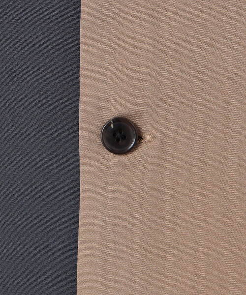 COMME CA ISM（コムサイズム）の「ファンクショナル バイカラー コンビ 羽織シャツ（シャツ/ブラウス・メンズ・グレー/ベージュ・MEDIUM/LARGE）」の17枚目の写真