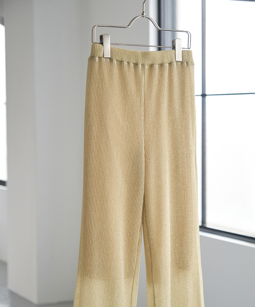 Spick & Span(スピックアンドスパン)の「ラメセミワイドイージーパンツ(その他パンツ・レディース・シルバー/ブラック/ゴールド・36/38)」の3枚目の写真