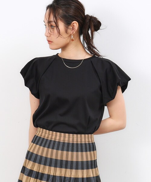 OPAQUE.CLIP（オペークドットクリップ）の「◆《美人百花掲載》バルーンスリーブカットソー【洗濯機洗い可】（Tシャツ/カットソー・レディース・ブラック/ダークブラウン/ホワイト・40/38/36）」の2枚目の写真