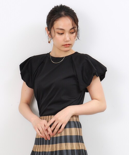 OPAQUE.CLIP（オペークドットクリップ）の「◆《美人百花掲載》バルーンスリーブカットソー【洗濯機洗い可】（Tシャツ/カットソー・レディース・ブラック/ダークブラウン/ホワイト・40/38/36）」の12枚目の写真