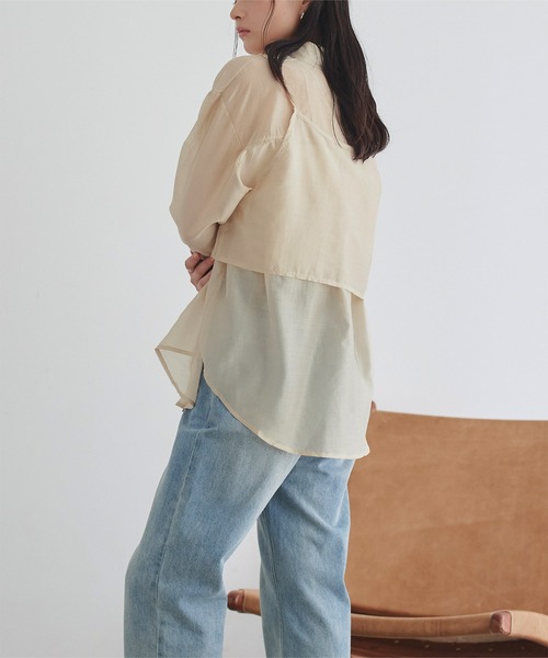 titivate(ティティベイト)の「レイヤードキャミソールセットシアーシャツ(シャツ/ブラウス・レディース・ブルー/オフホワイト/ベージュ・FREE)」の8枚目の写真